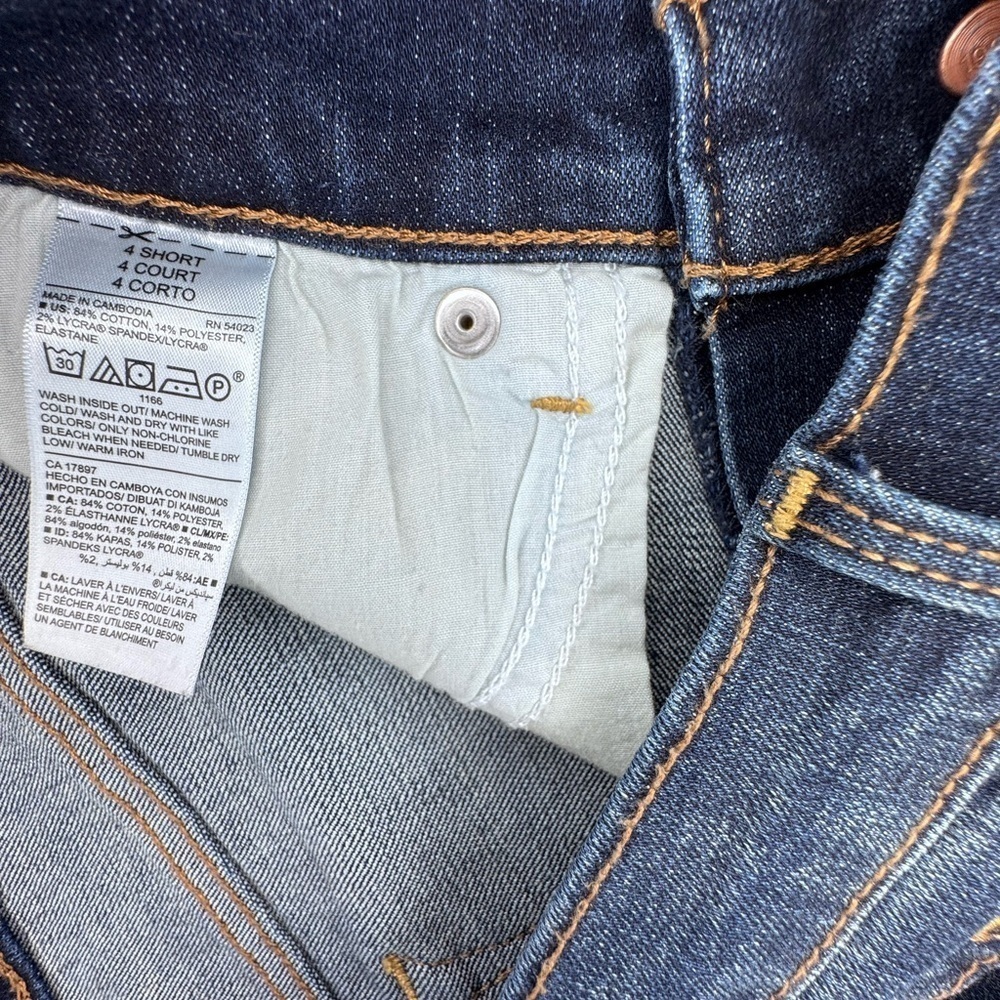 Old Navy curvy mid-rise skinny medium wash jeans - Picture 6 of 6